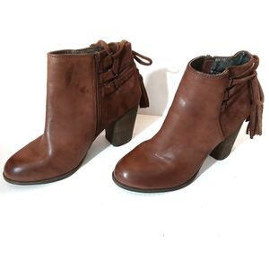 New Directions Jojo Brown Tassel Fringe Ankle Boots Size 8.5